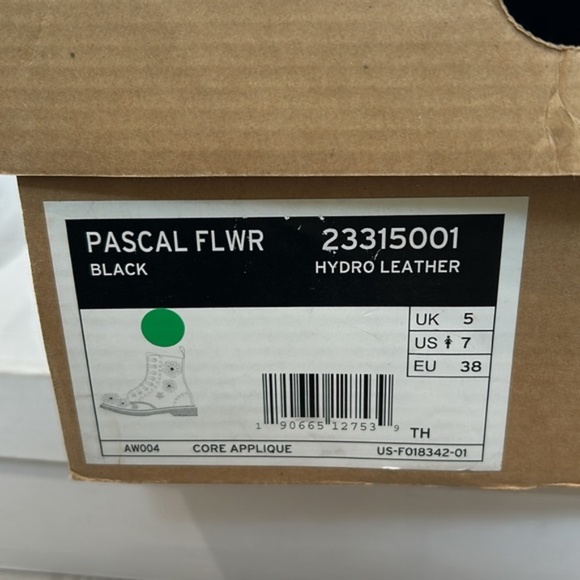 Dr. Martens Women's 1460 Pascal LIMITED EDITION 3D Flowers US 7 RARE & Unique!! - Picture 12 of 12